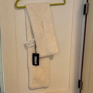 Apparis Cream Faux Fur Scarf - NWT